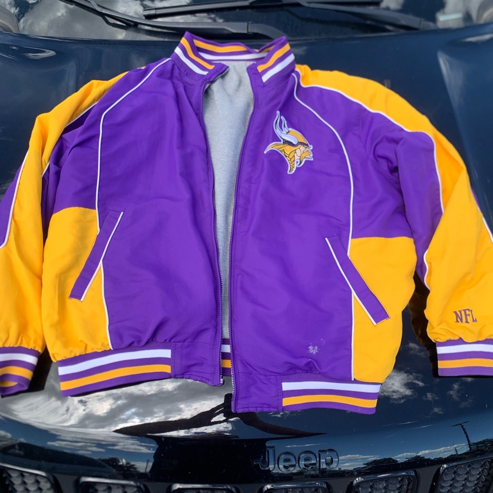 VTG Minnesota Vikings Jacket/Sweater (Reversable)